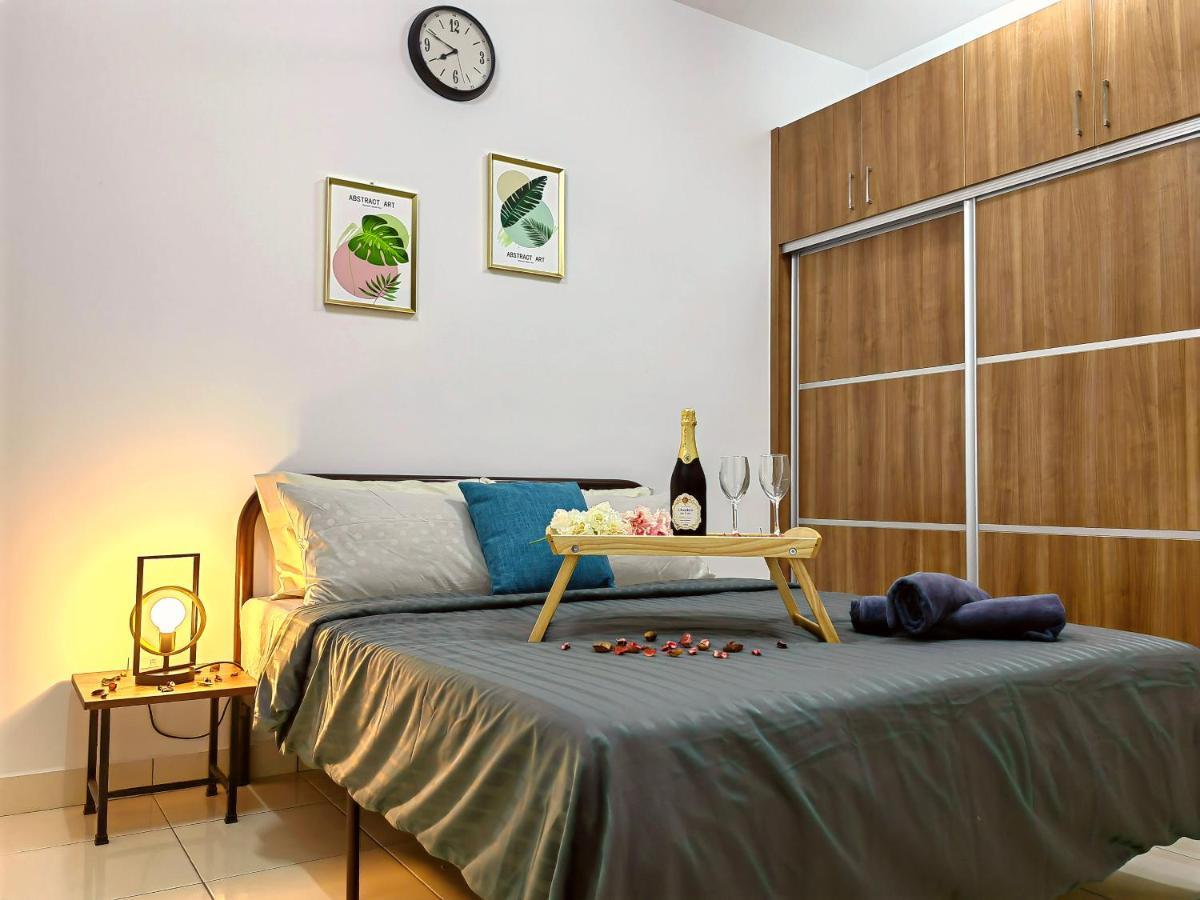 Alanis Residences Klia Kota Warisan Sepang By Dreamstay Exterior photo